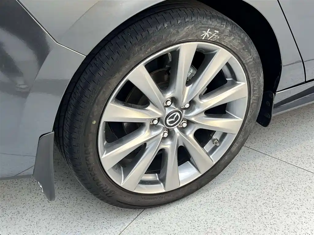 Mazda Mazda 3 Axela 2021 2.0L Automatic Zhixuan Edition 2022 - thumbnail 8