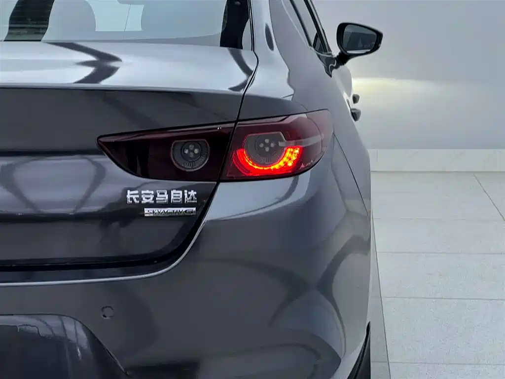 Mazda Mazda 3 Axela 2021 2.0L Automatic Zhixuan Edition 2022 - thumbnail 12