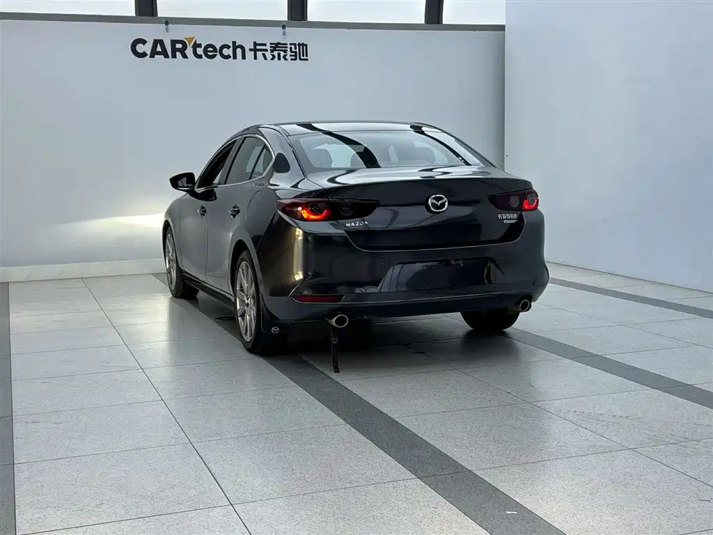 Mazda Mazda 3 Axela 2021 2.0L Automatic Zhixuan Edition 2022 - thumbnail 13