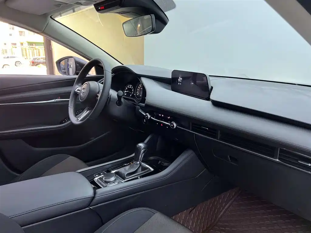 Mazda Mazda 3 Axela 2021 2.0L Automatic Zhixuan Edition 2022 - thumbnail 24