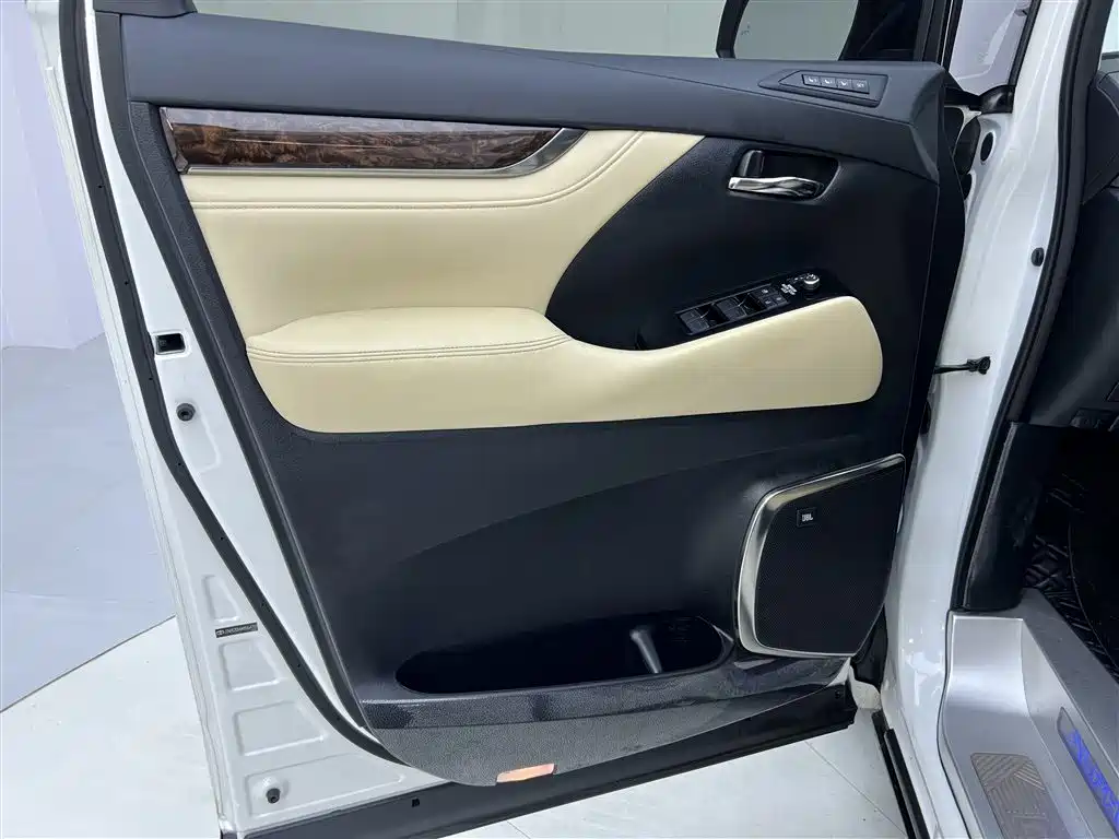 Toyota Alphard 2021 Hybrid 2.5L Luxury Edition 2022 - thumbnail 13