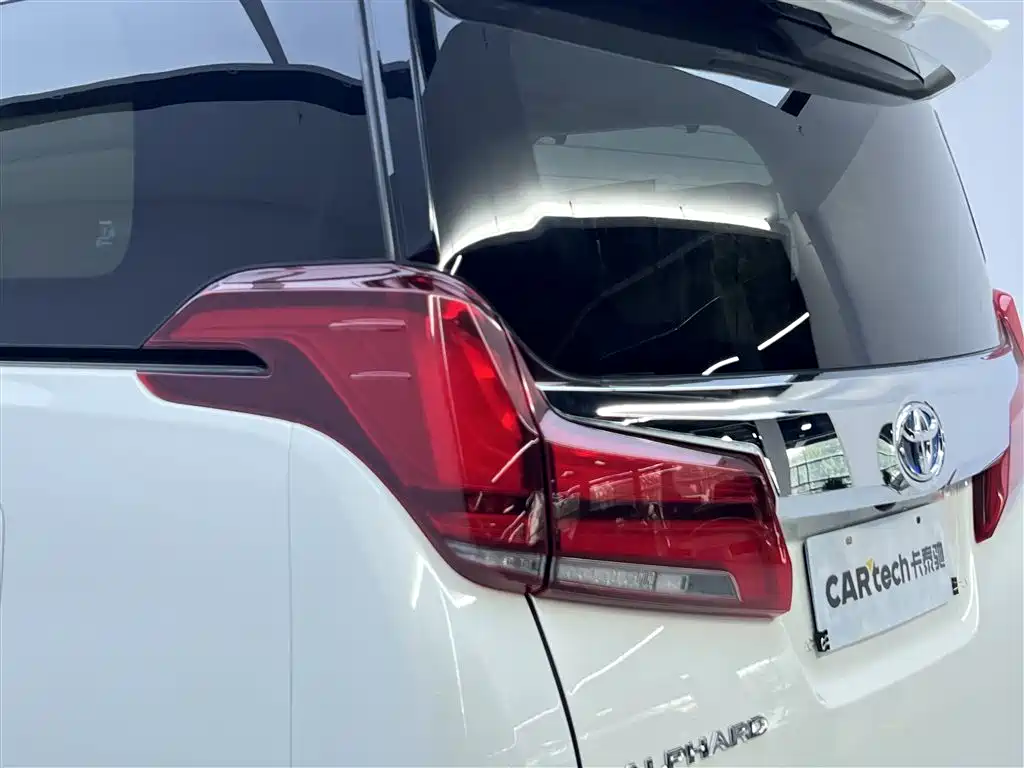 Toyota Alphard 2021 Hybrid 2.5L Luxury Edition 2022 - thumbnail 19