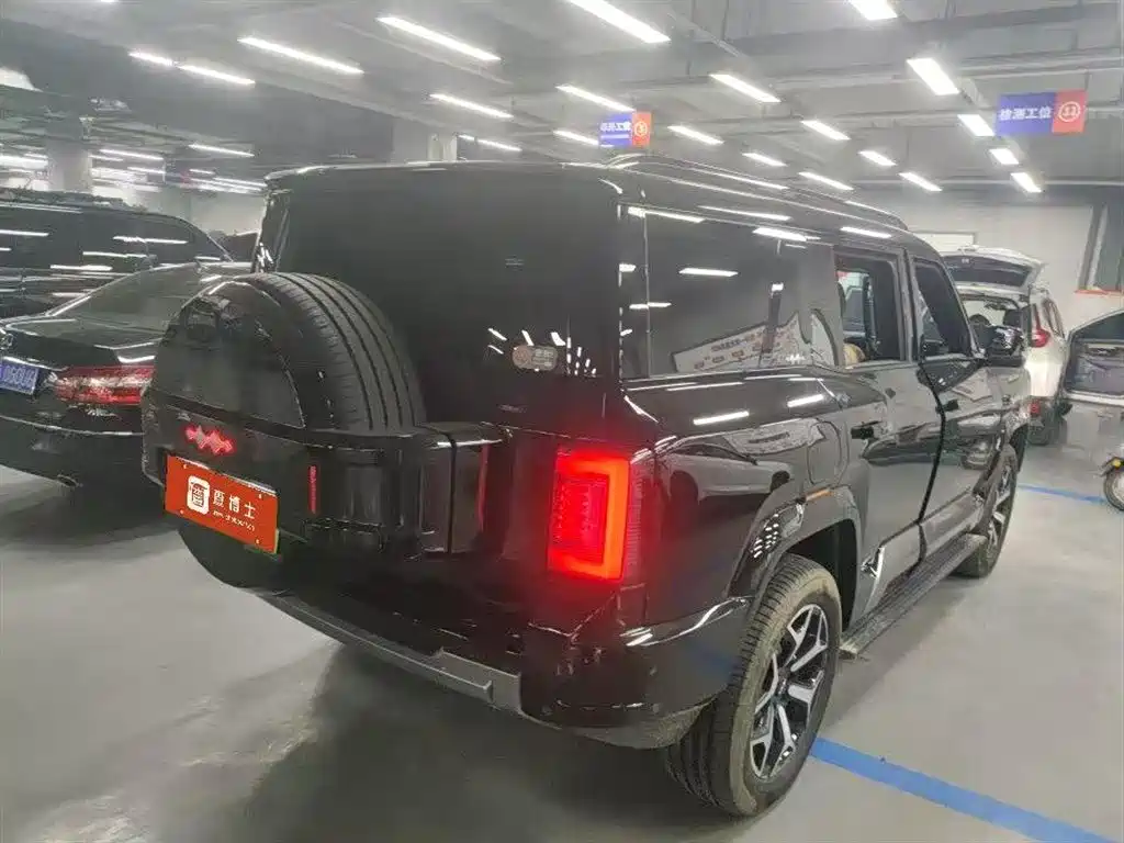 Fangchengbao Bao 8 2025 Zhiyong Flagship Edition 7-Seater 2025 - thumbnail 4
