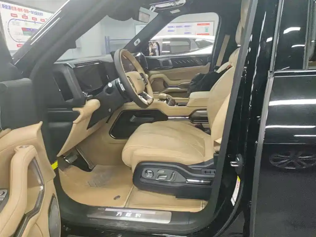 Fangchengbao Bao 8 2025 Zhiyong Flagship Edition 7-Seater 2025 - thumbnail 6