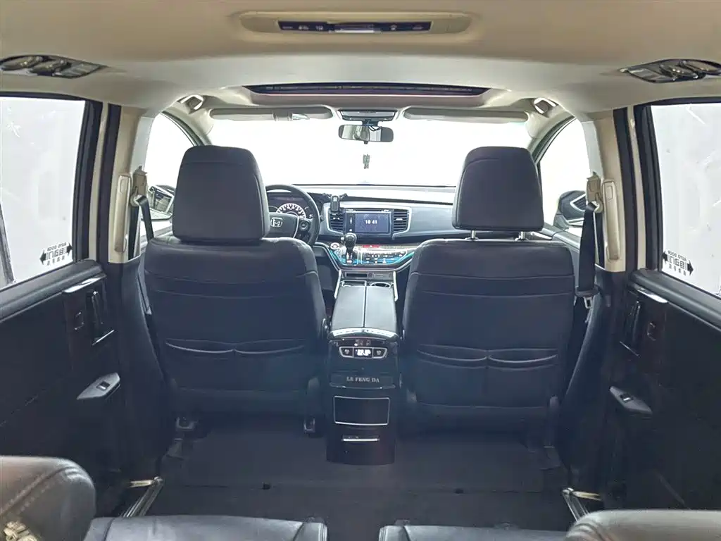 Honda Odyssey 2017 2.4L Zhixiang Edition 2018 - thumbnail 9