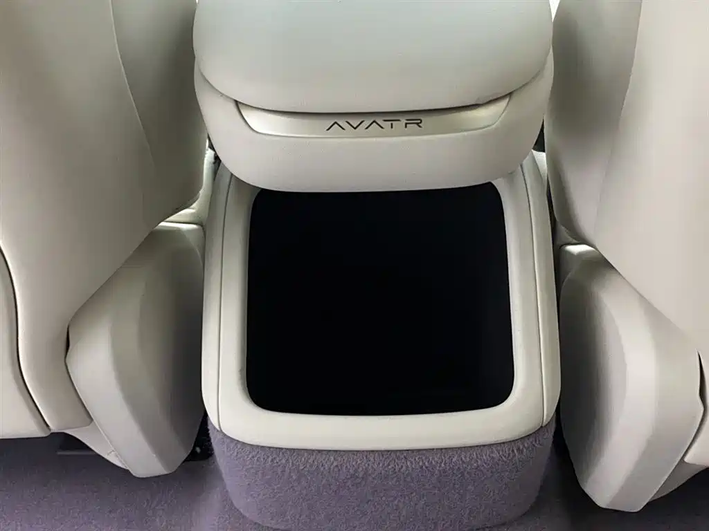 Avatr Avatr 12 2025 Ultra BEV AWD 2025 - thumbnail 24