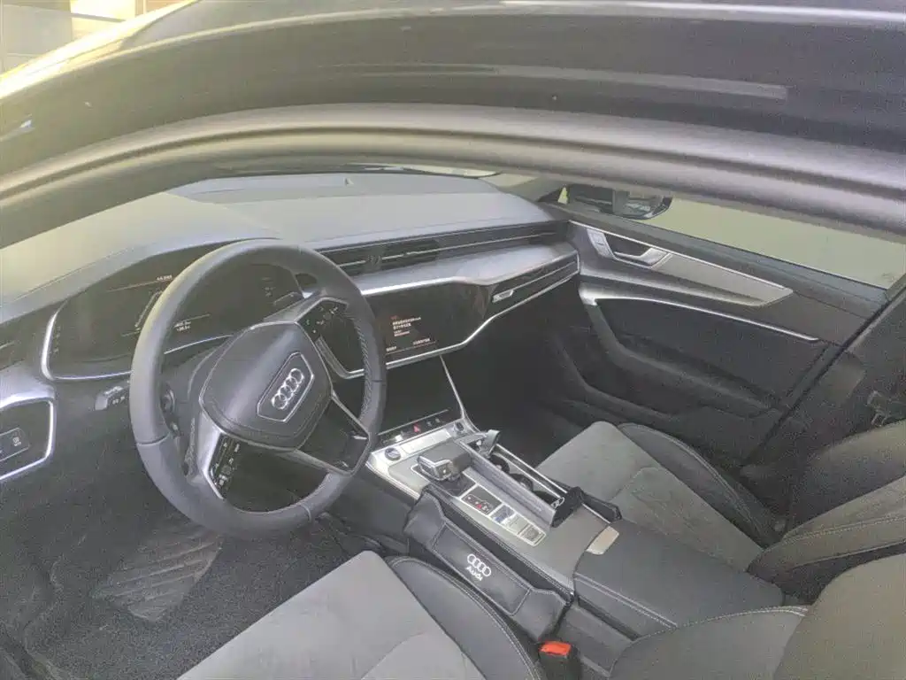 Audi Audi A6L 2024 40 TFSI Luxury Dynamic 2024 - thumbnail 2