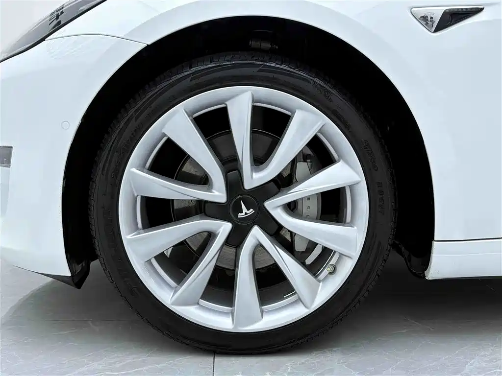 Tesla Model 3 2020 Long Range Rear-Wheel Drive 2021 - thumbnail 9