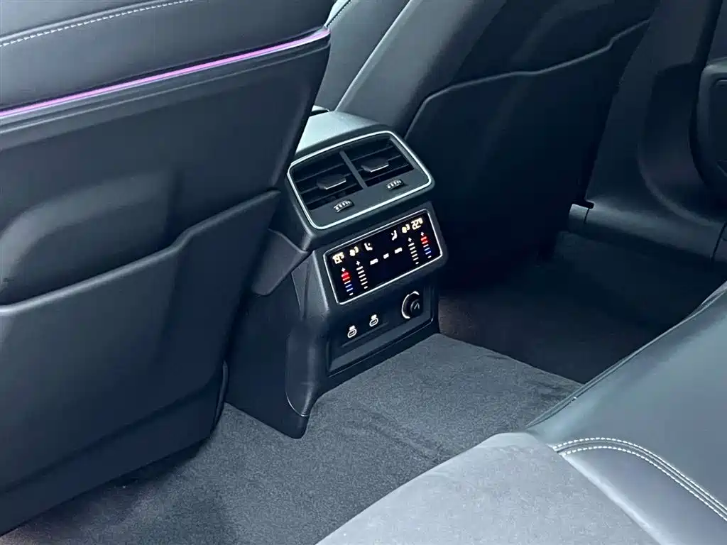 Audi Audi A7L 2024 45 TFSI Luxury 2024 - thumbnail 27