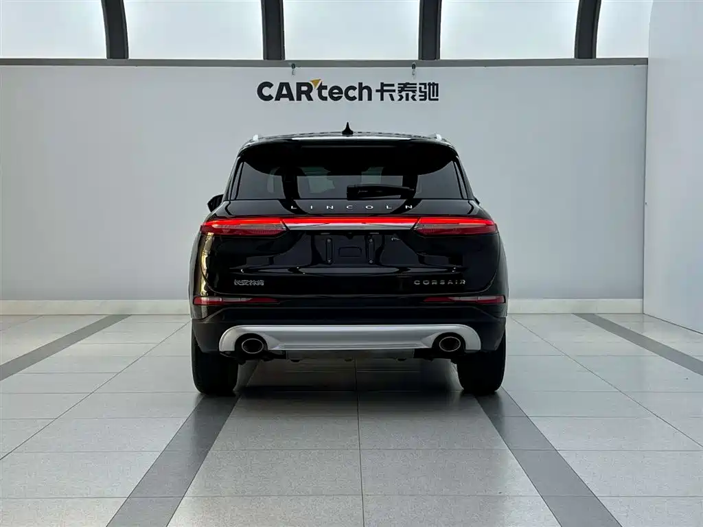 Lincoln Lincoln Corsair 2022 Facelift 2.0T FWD Prestige Edition 2022 - thumbnail 4