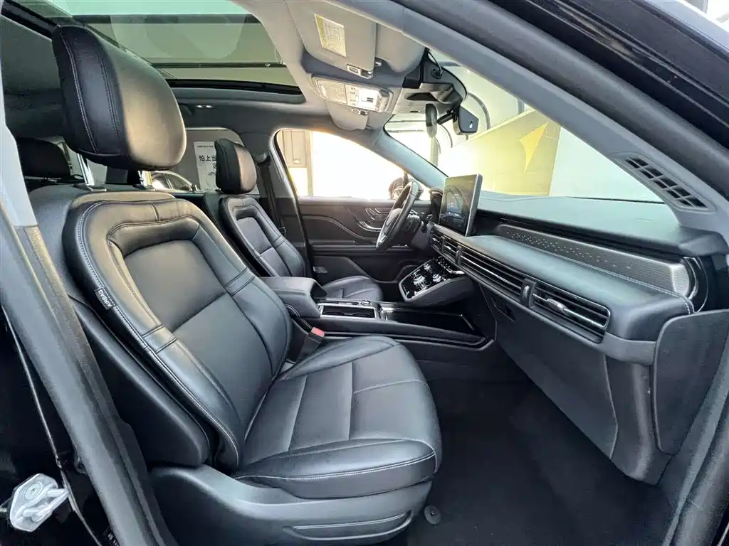 Lincoln Lincoln Corsair 2022 Facelift 2.0T FWD Prestige Edition 2022 - thumbnail 12
