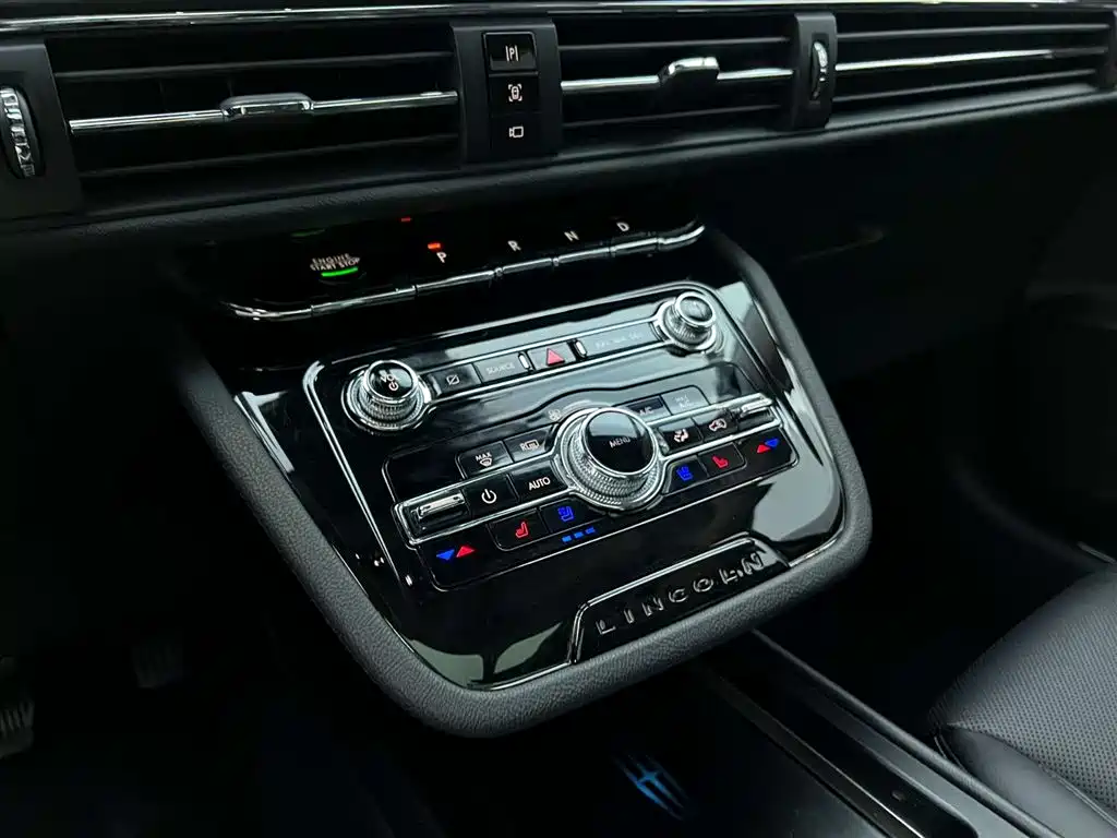 Lincoln Lincoln Corsair 2022 Facelift 2.0T FWD Prestige Edition 2022 - thumbnail 14