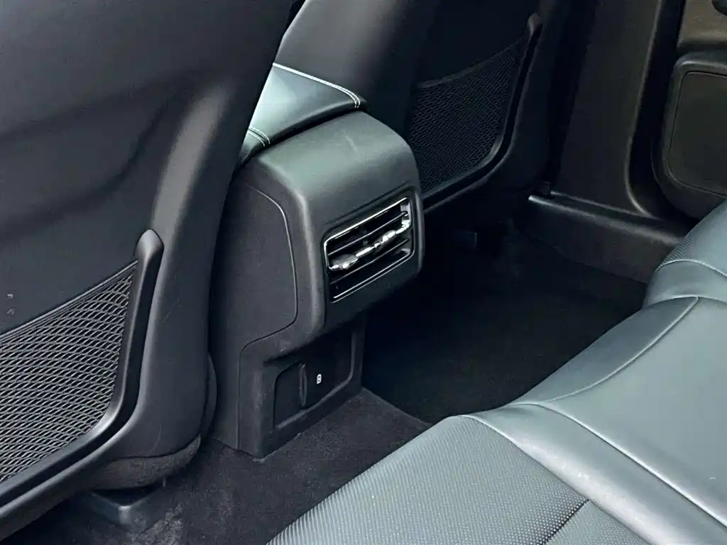 Lincoln Lincoln Corsair 2022 Facelift 2.0T FWD Prestige Edition 2022 - thumbnail 17
