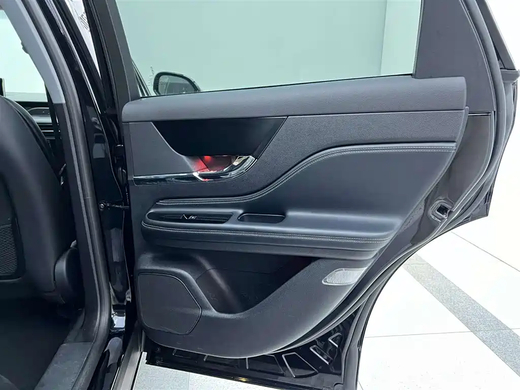 Lincoln Lincoln Corsair 2022 Facelift 2.0T FWD Prestige Edition 2022 - thumbnail 19
