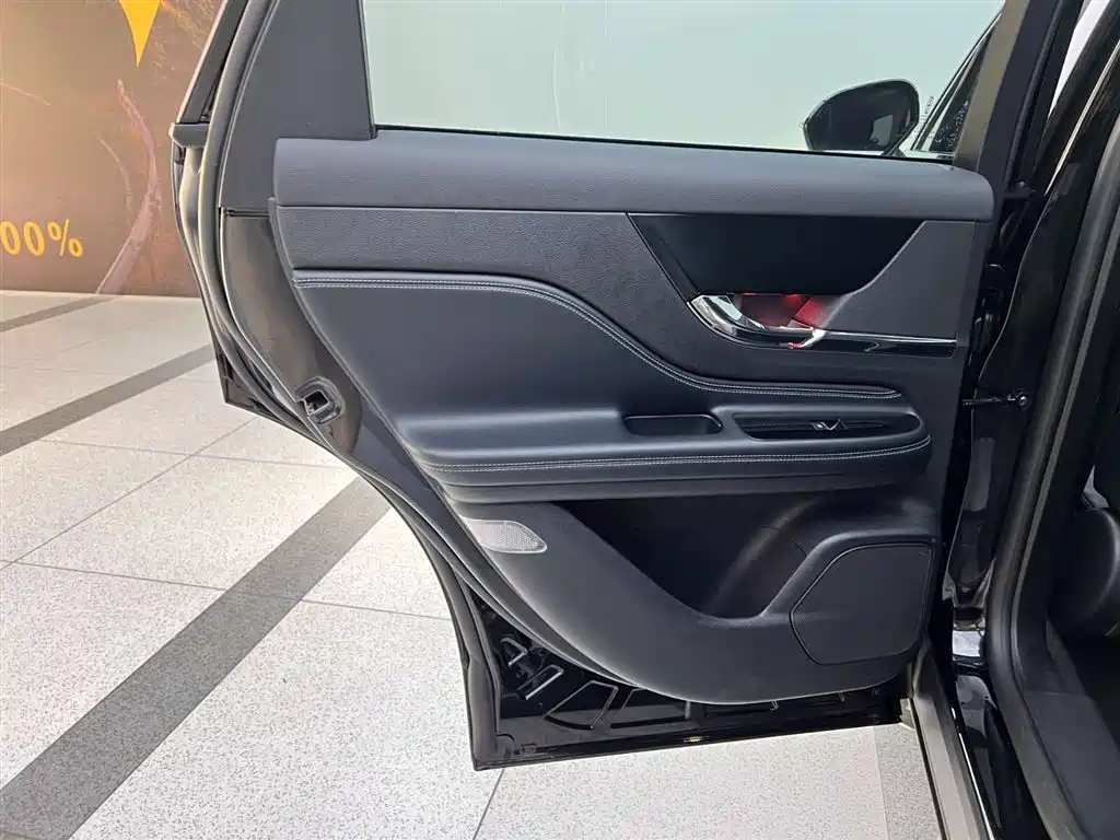 Lincoln Lincoln Corsair 2022 Facelift 2.0T FWD Prestige Edition 2022 - thumbnail 20