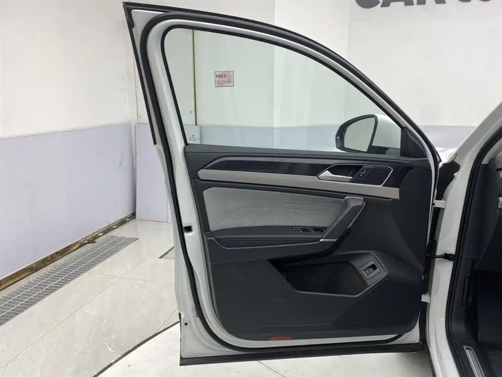 Volkswagen Tayron X 2024 330TSI FWD Noble High-Energy Edition 2026 - thumbnail 19