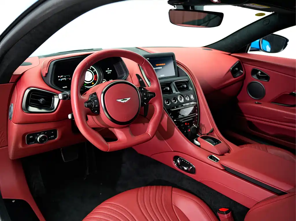 Aston Martin Aston Martin DB11 2023 4.0T V8 Coupe 2023 - thumbnail 10