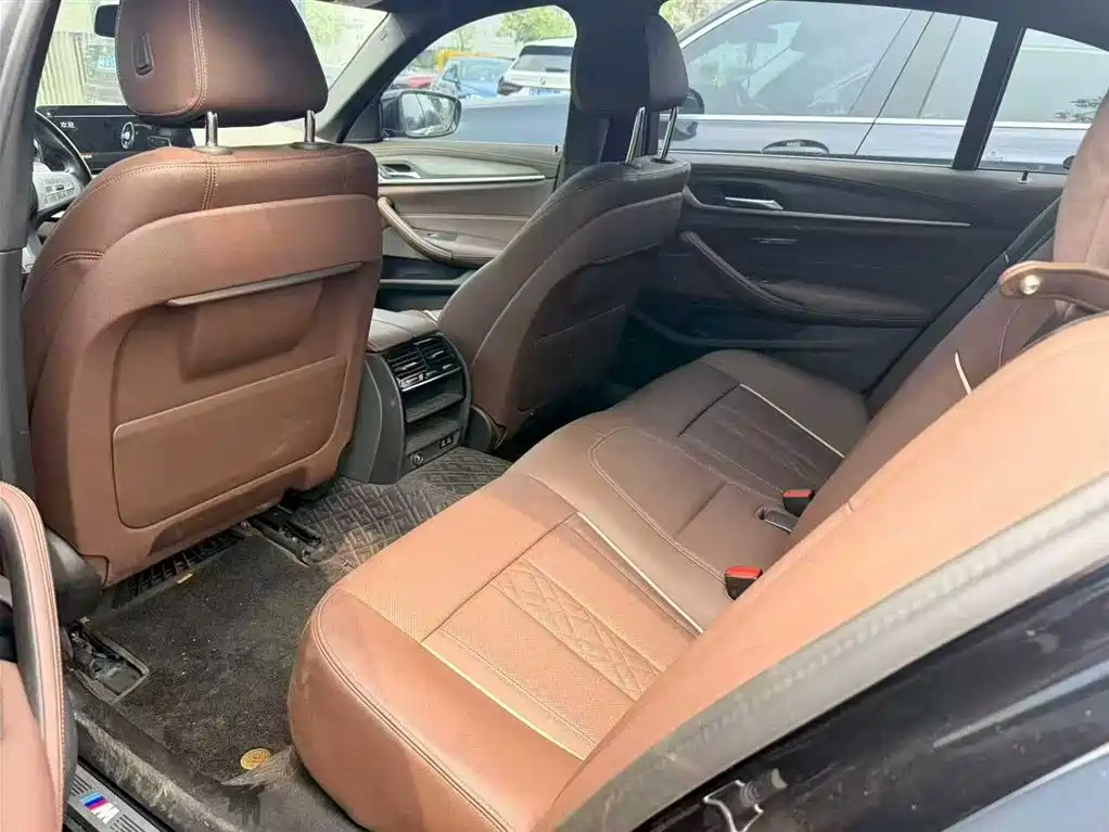 BMW BMW 5 Series 2023 530Li Leading Edition M Sport Package 2023 - thumbnail 4