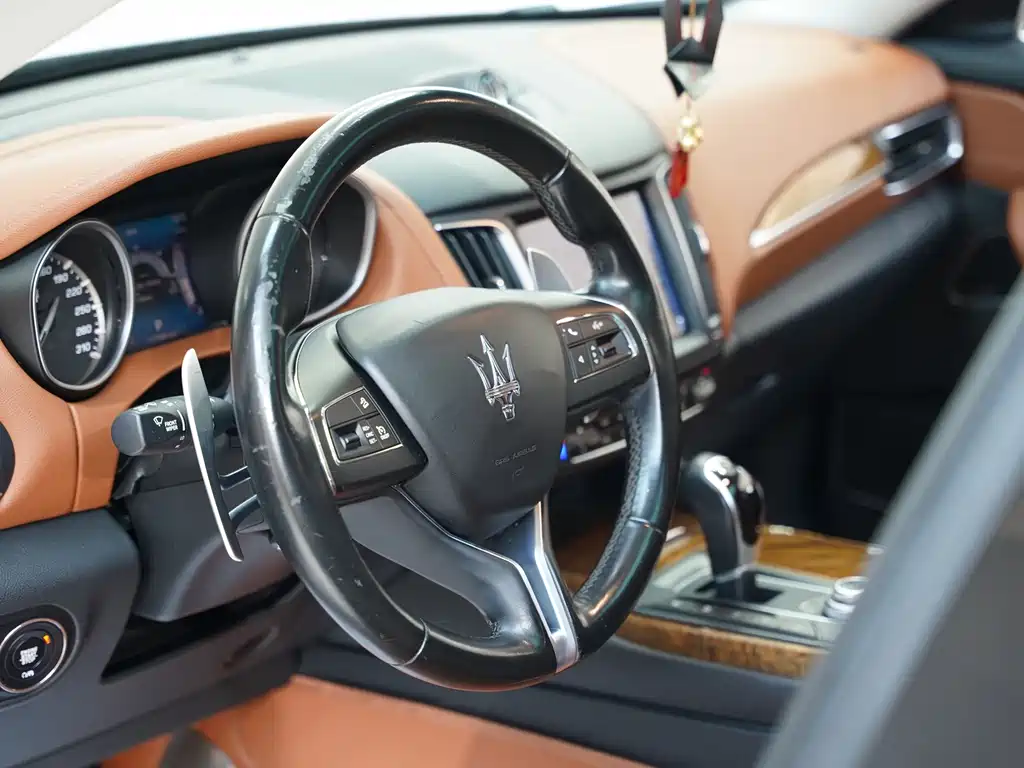 Maserati Maserati Levante 2016 3.0T Standard 2018 - thumbnail 13