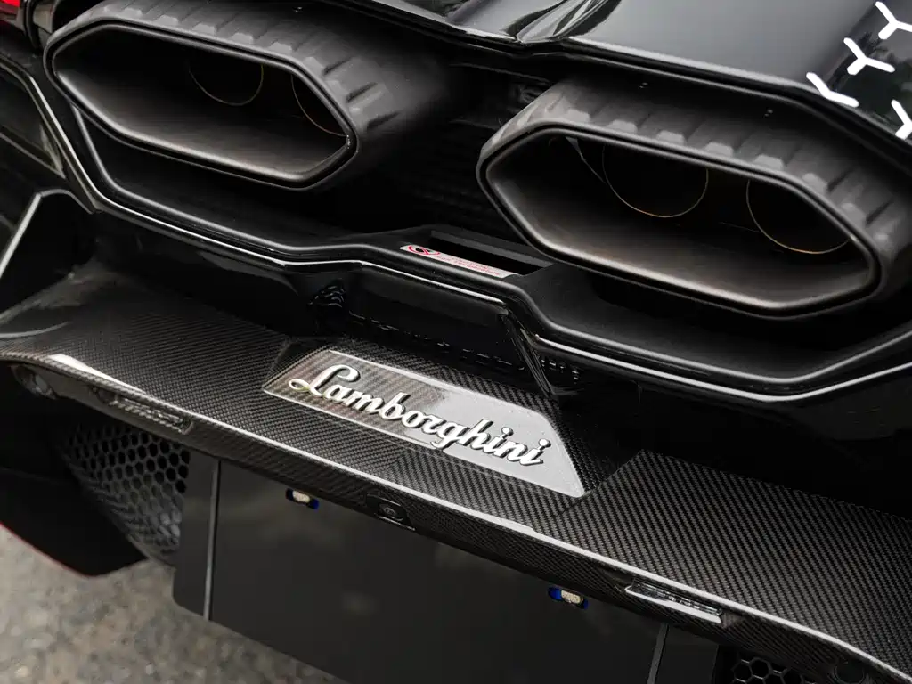 Lamborghini Lamborghini Revuelto 2023 6.5L PHEV Standard Edition 2025 - thumbnail 7