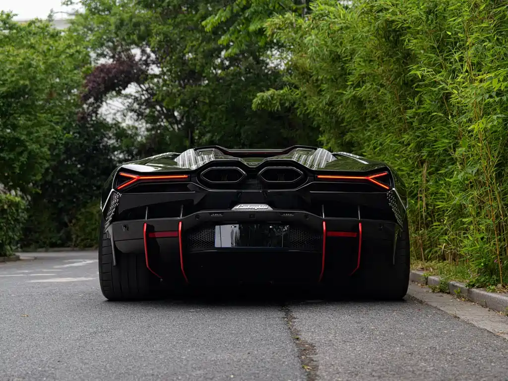 Lamborghini Lamborghini Revuelto 2023 6.5L PHEV Standard Edition 2025 - thumbnail 8
