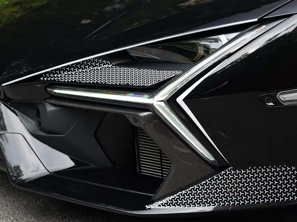 Lamborghini Lamborghini Revuelto 2023 6.5L PHEV Standard Edition 2025 - thumbnail 10