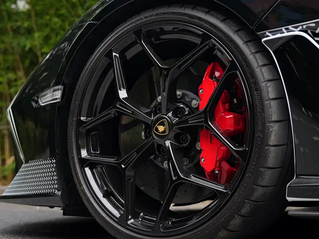 Lamborghini Lamborghini Revuelto 2023 6.5L PHEV Standard Edition 2025 - thumbnail 17