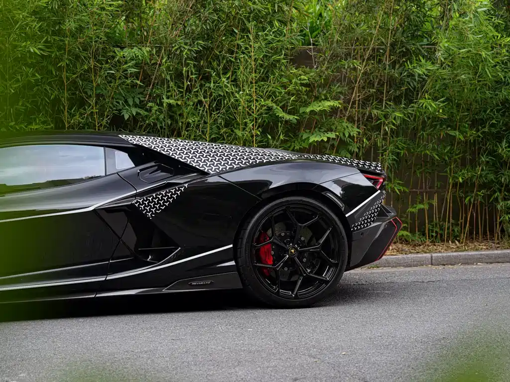 Lamborghini Lamborghini Revuelto 2023 6.5L PHEV Standard Edition 2025 - thumbnail 19