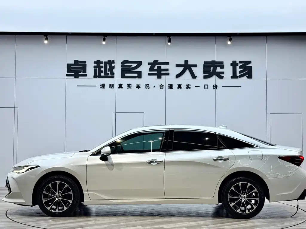 Toyota Toyota Avalon 2023 2.0L Luxury Edition 2023 - thumbnail 4
