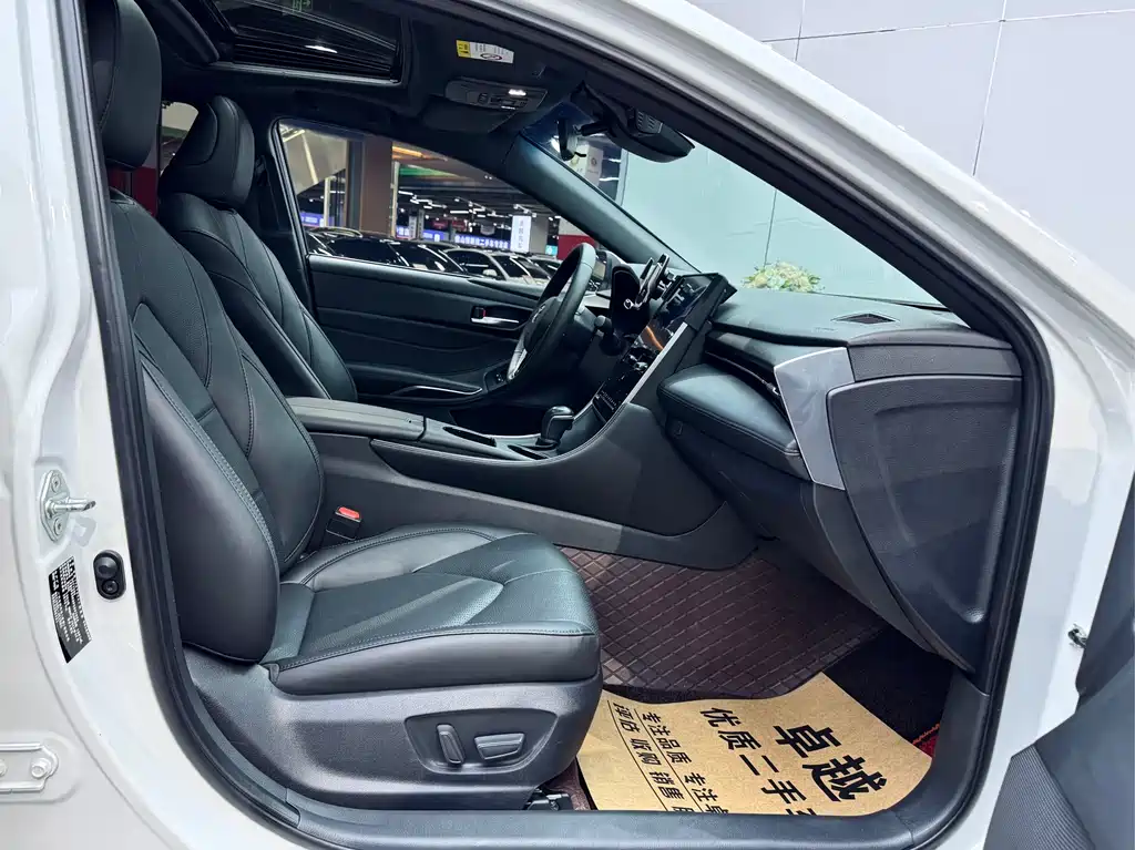 Toyota Toyota Avalon 2023 2.0L Luxury Edition 2023 - thumbnail 17