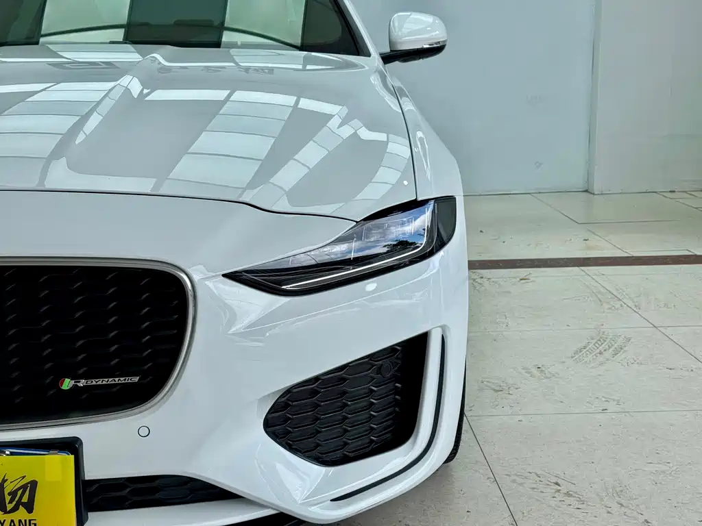 Jaguar Jaguar XEL 2023 2.0T 250PS R-DYNAMIC S Entry Sport Edition 2023 - thumbnail 4