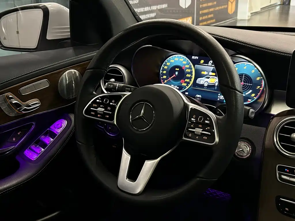 Mercedes-Benz Mercedes-Benz GLC 2021 GLC 300 L 4MATIC Dynamic Edition 2022 - thumbnail 10