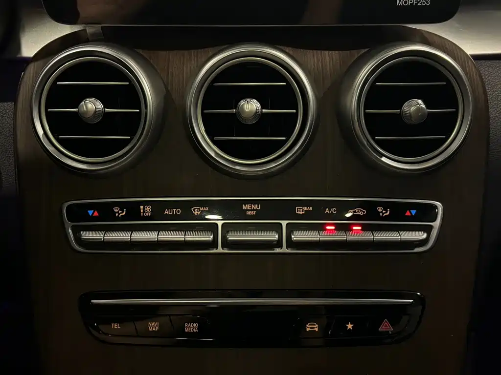 Mercedes-Benz Mercedes-Benz GLC 2021 GLC 300 L 4MATIC Dynamic Edition 2022 - thumbnail 18