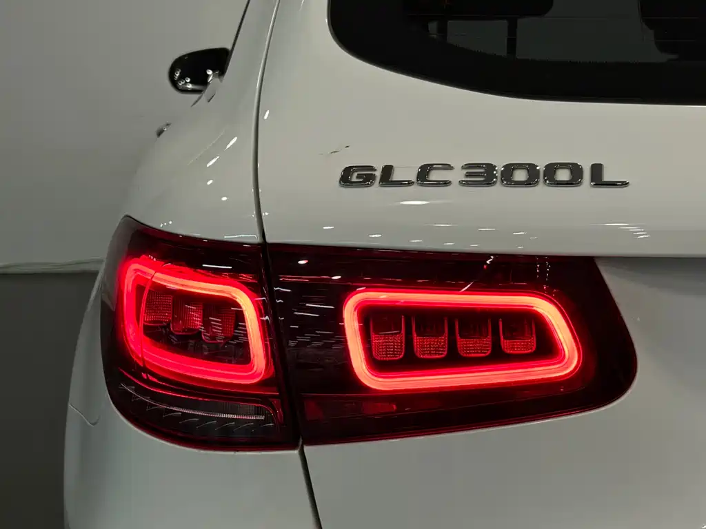Mercedes-Benz Mercedes-Benz GLC 2021 GLC 300 L 4MATIC Dynamic Edition 2022 - thumbnail 26