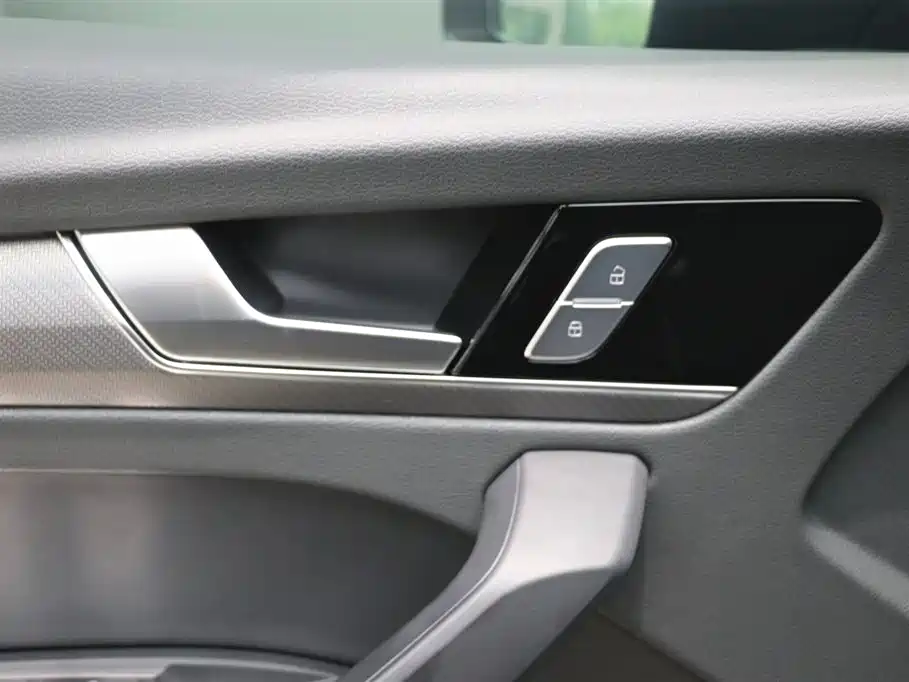 Audi Audi Q5L 2025 45th Anniversary Edition 40 TFSI Luxury Dynamic 2025 - thumbnail 11