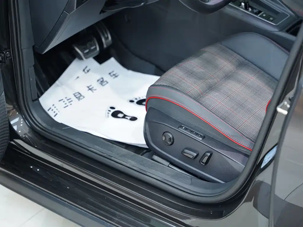 Volkswagen Volkswagen Golf GTI 2021 380TSI DSG GTI 2021 - thumbnail 20
