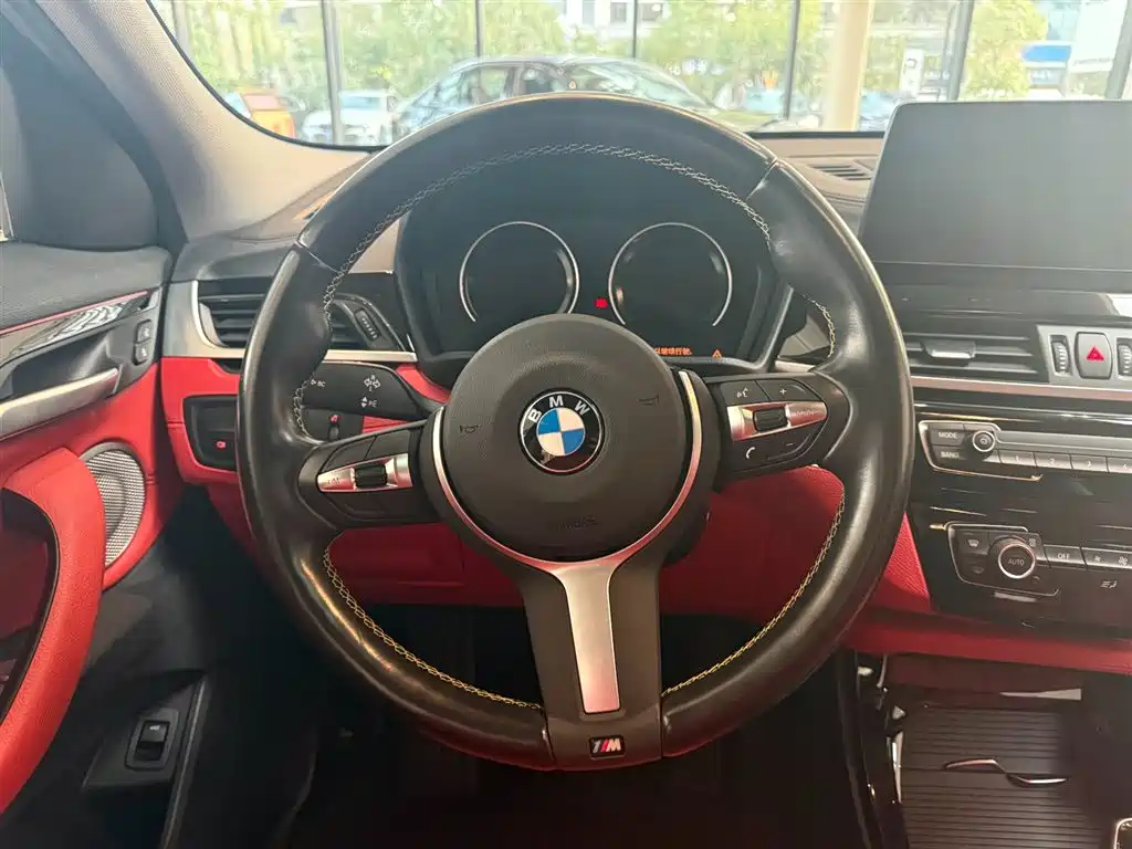 BMW BMW X2 2023 sDrive25i M Sport Night Edition 2024 - thumbnail 4