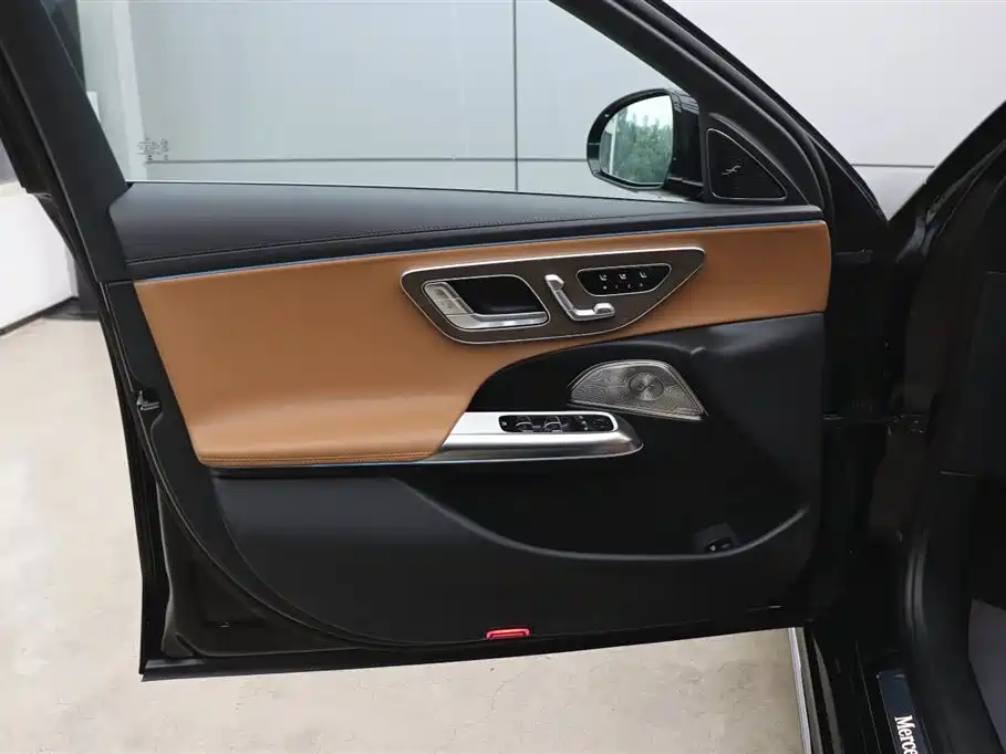 Mercedes-Benz Mercedes-Benz E-Class 2026 E 300 L Luxury 2026 - thumbnail 10