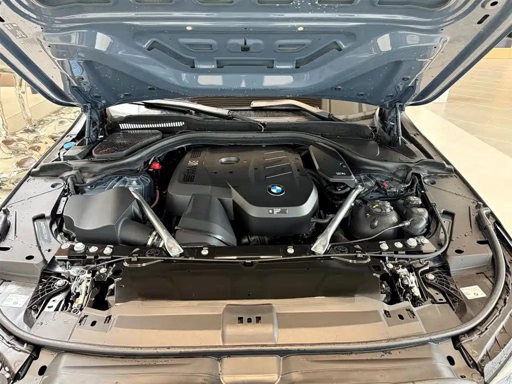 BMW BMW 5 Series 2024 530Li Leading Edition M Sport Package 2024 - thumbnail 12