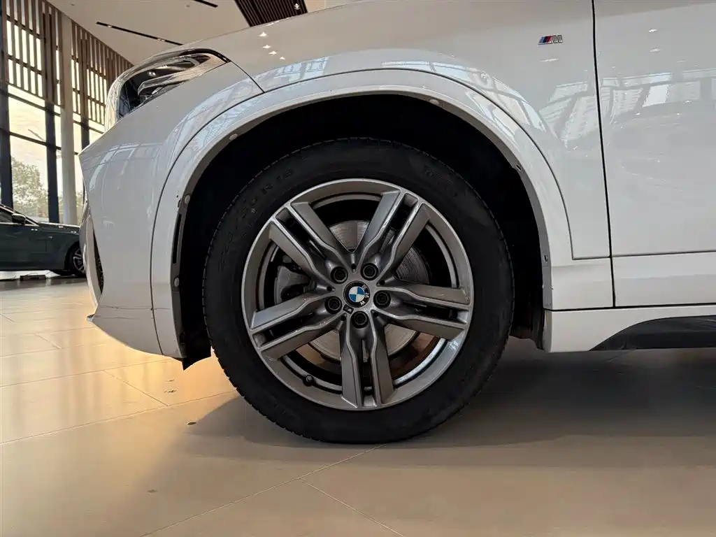 BMW BMW X2 2023 sDrive25i M Sport Night Edition 2024 - thumbnail 3