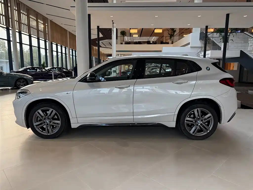 BMW BMW X2 2023 sDrive25i M Sport Night Edition 2024 - thumbnail 7