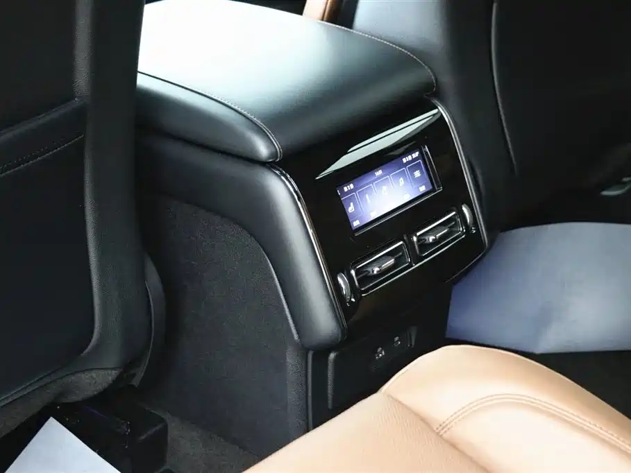 Lincoln Lincoln Aviator 2023 3.0T V6 AWD Reserve 6-Seater 2024 - thumbnail 19