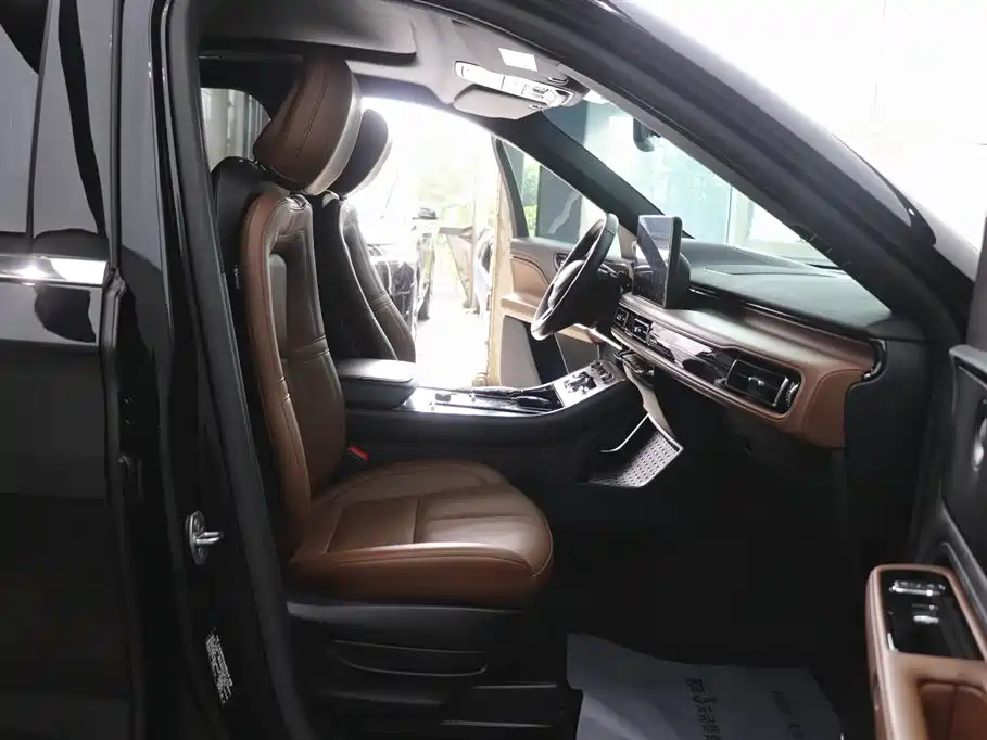 Lincoln Lincoln Aviator 2023 3.0T V6 AWD Reserve 6-Seater 2024 - thumbnail 23