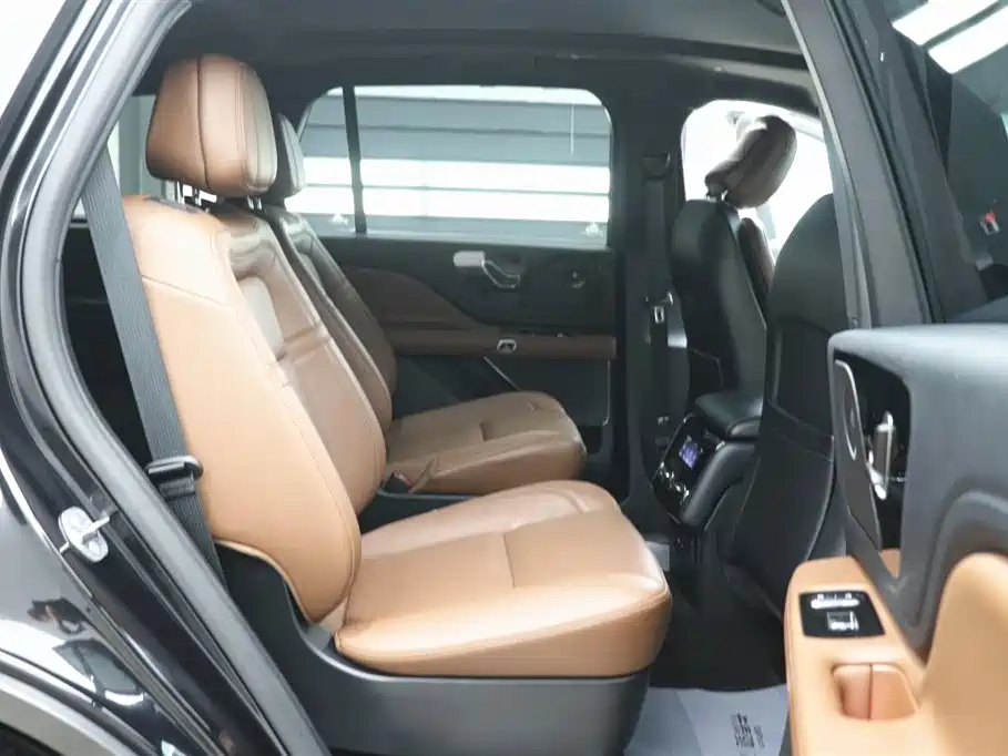 Lincoln Lincoln Aviator 2023 3.0T V6 AWD Reserve 6-Seater 2024 - thumbnail 24