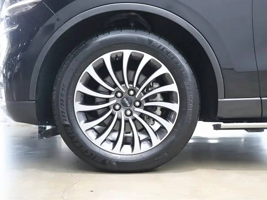 Lincoln Lincoln Aviator 2023 3.0T V6 AWD Reserve 6-Seater 2024 - thumbnail 28