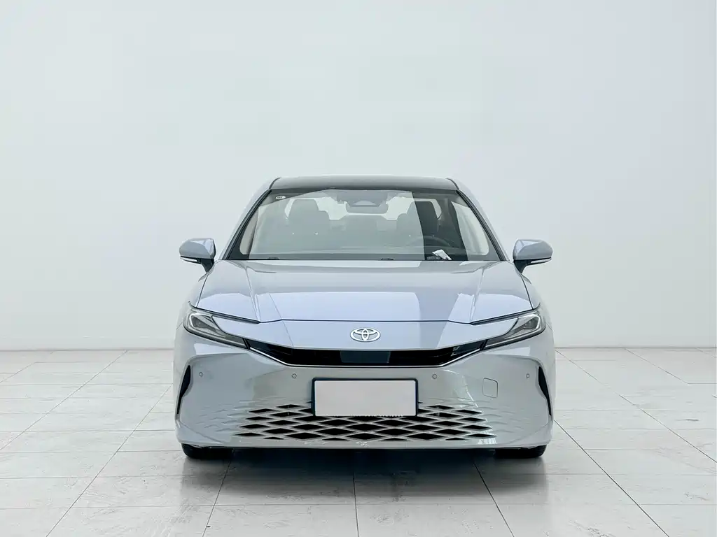 Toyota Camry 2024 Hybrid 2.5HG Premium Edition 2024 - thumbnail 2