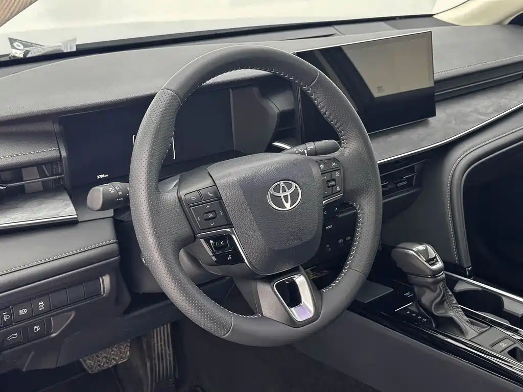 Toyota Camry 2024 Hybrid 2.5HG Premium Edition 2024 - thumbnail 5