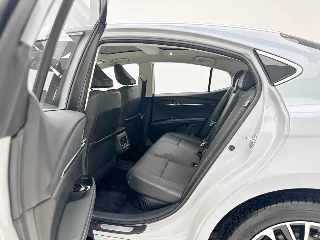Toyota Camry 2024 Hybrid 2.5HG Premium Edition 2024 - thumbnail 7