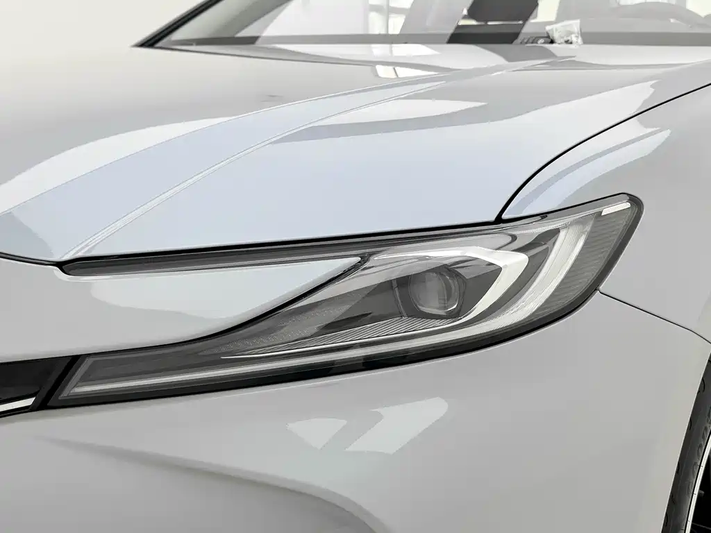 Toyota Camry 2024 Hybrid 2.5HG Premium Edition 2024 - thumbnail 18