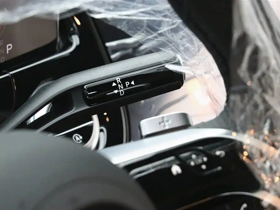 Mercedes-Benz Mercedes-Benz E-Class 2026 Facelift E 300 L Luxury 2026 - thumbnail 14